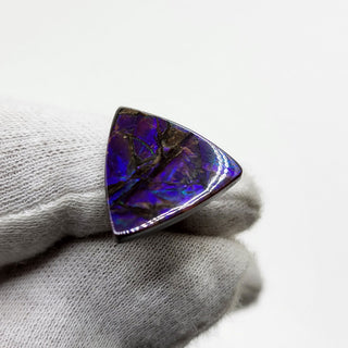 3861124 - Freeform - Triangle (Grade: A- / A1)