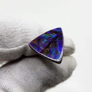 3861124 - Freeform - Triangle (Grade: A- / A1)