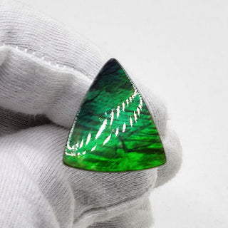 4670325 - Freeform - Triangle (Grade: A+ / A3)