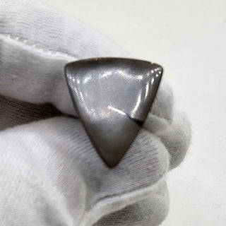 4670325 - Freeform - Triangle (Grade: A+ / A3)